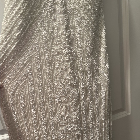 LARA New York Halter Neck Dress - Picture 3 of 11